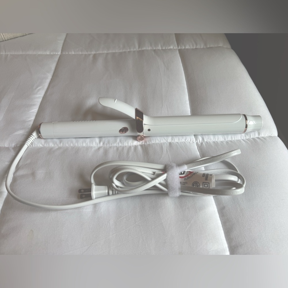 T3 SinglePass Curl X Extra-Long 1.25 Inch Barrel Ceramic Curling Iron